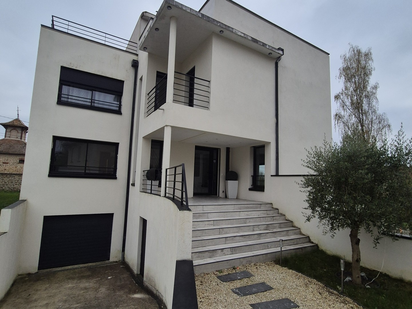 Maison 8 pièces 250 m²
