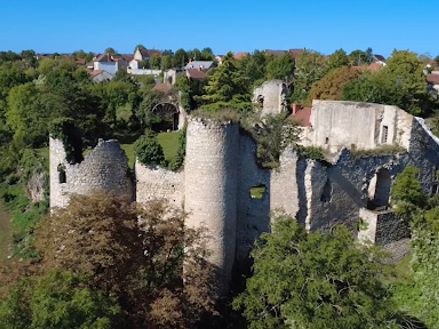 Château 4 pièces 165 m²