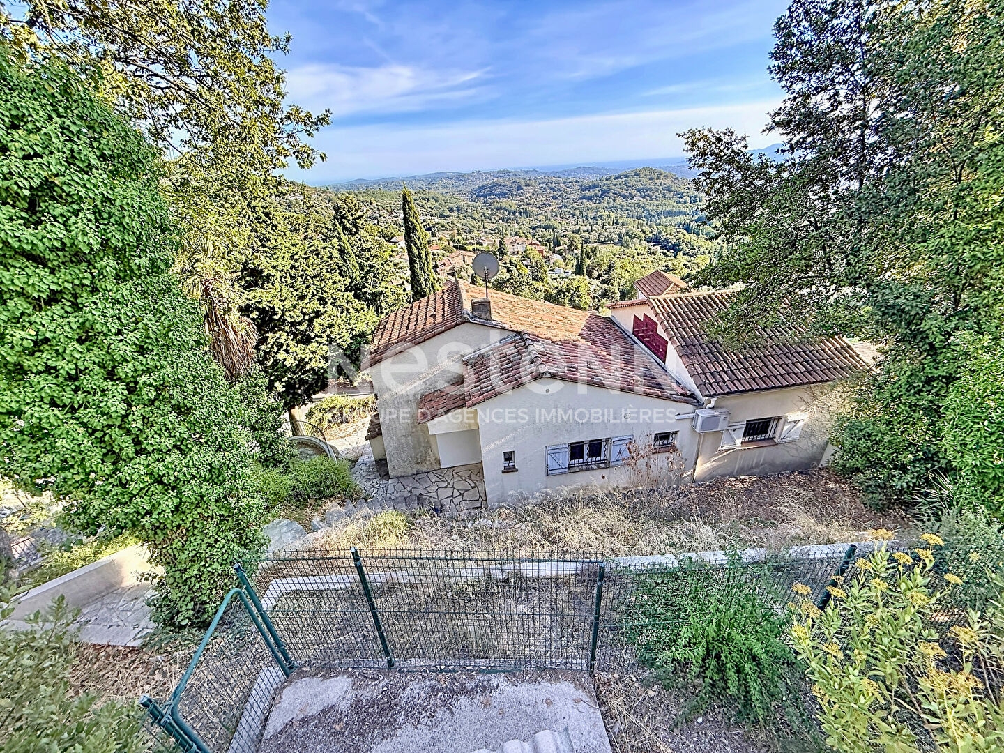 Maison à vendre - 4 pièces - 109m2 - Grasse (06130)