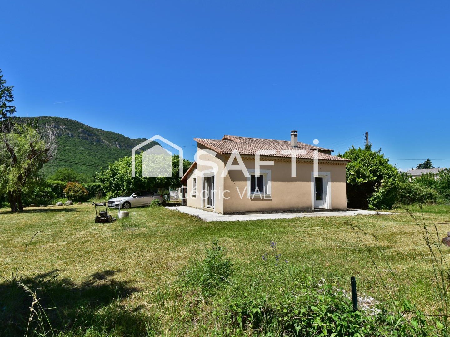 Paisible pavillon de 129m² à Laragne 05