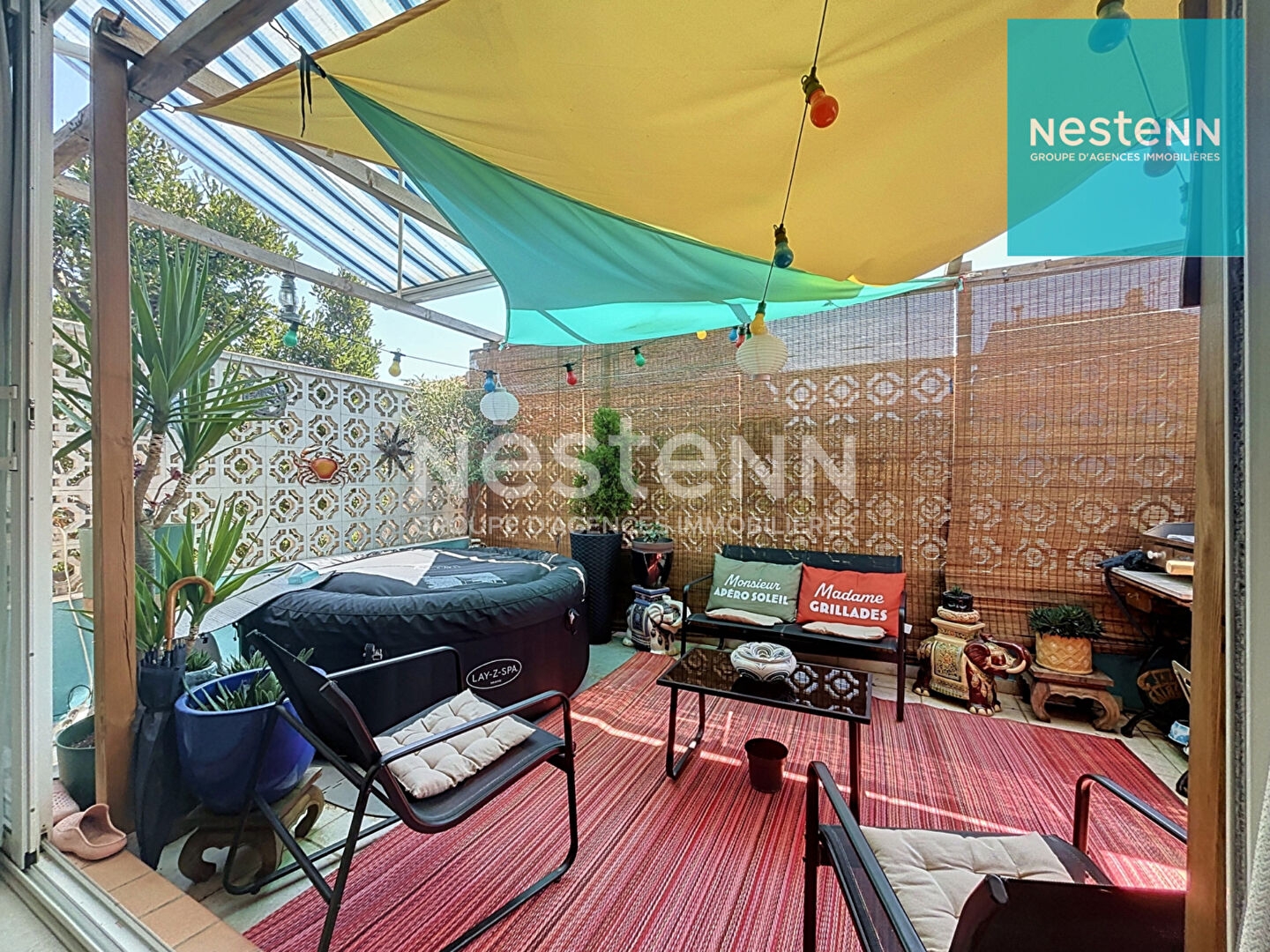 SIGEAN - Maison de village avec garage et terrasse