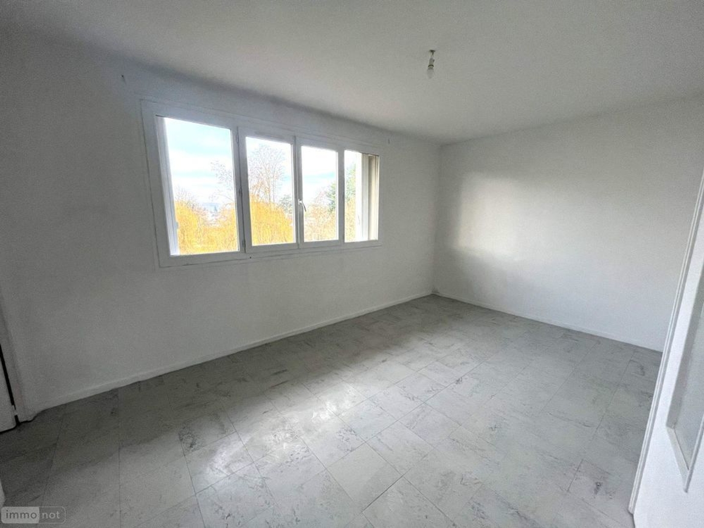 Immeuble à vendre - 4 pièces - 65m2 - Évreux (27000)