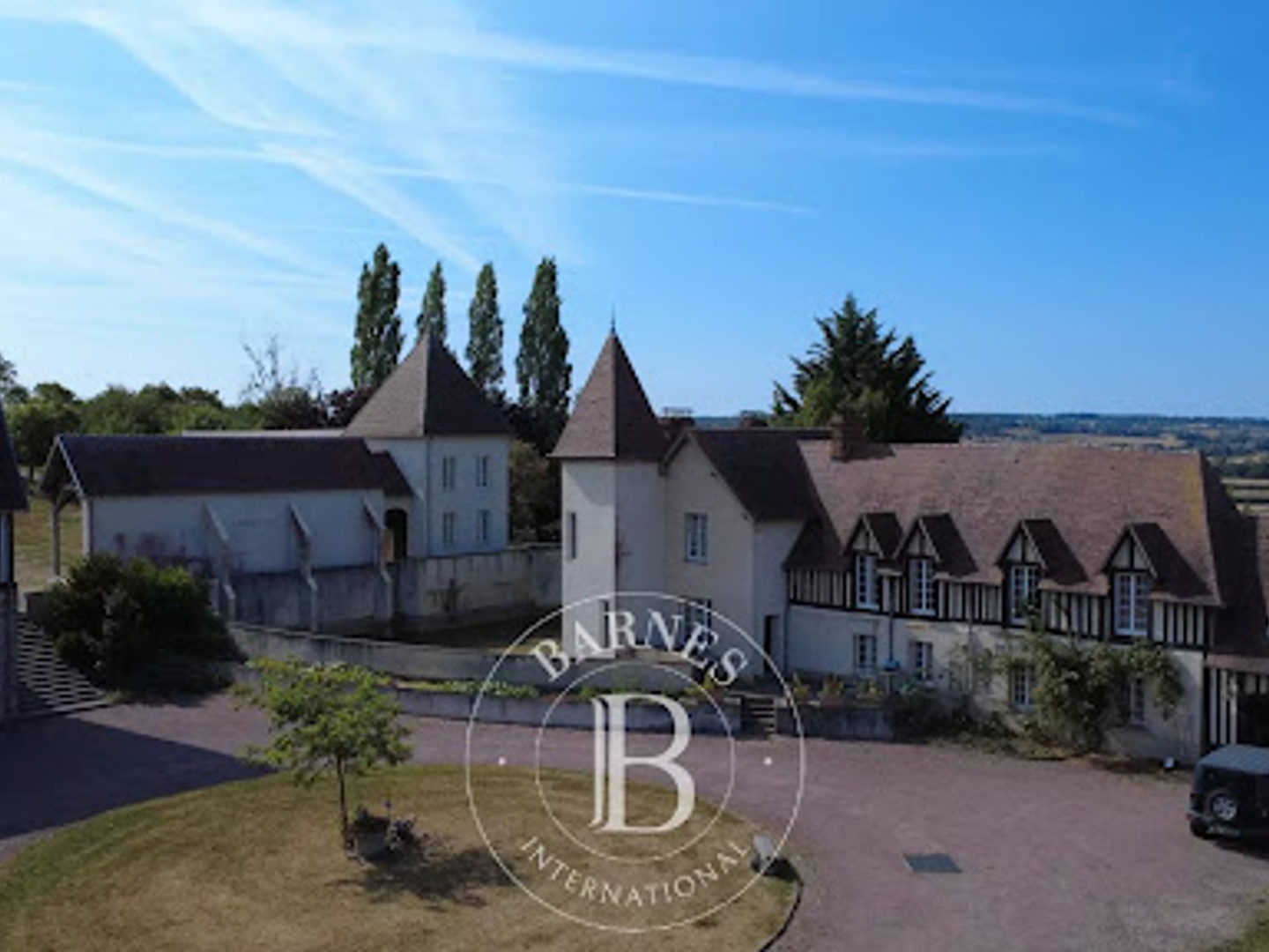 Magasin à vendre - 15 pièces - 565m2 - Livarot-Pays-D'auge (14140)