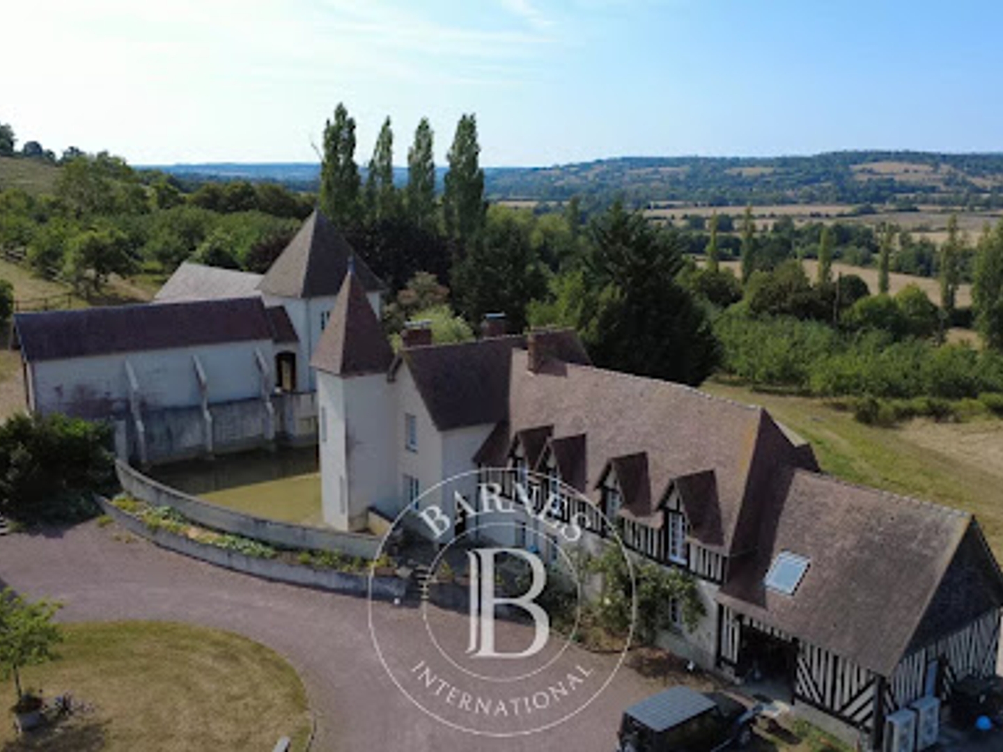 Magasin à vendre - 15 pièces - 565m2 - Livarot-Pays-D'auge (14140)