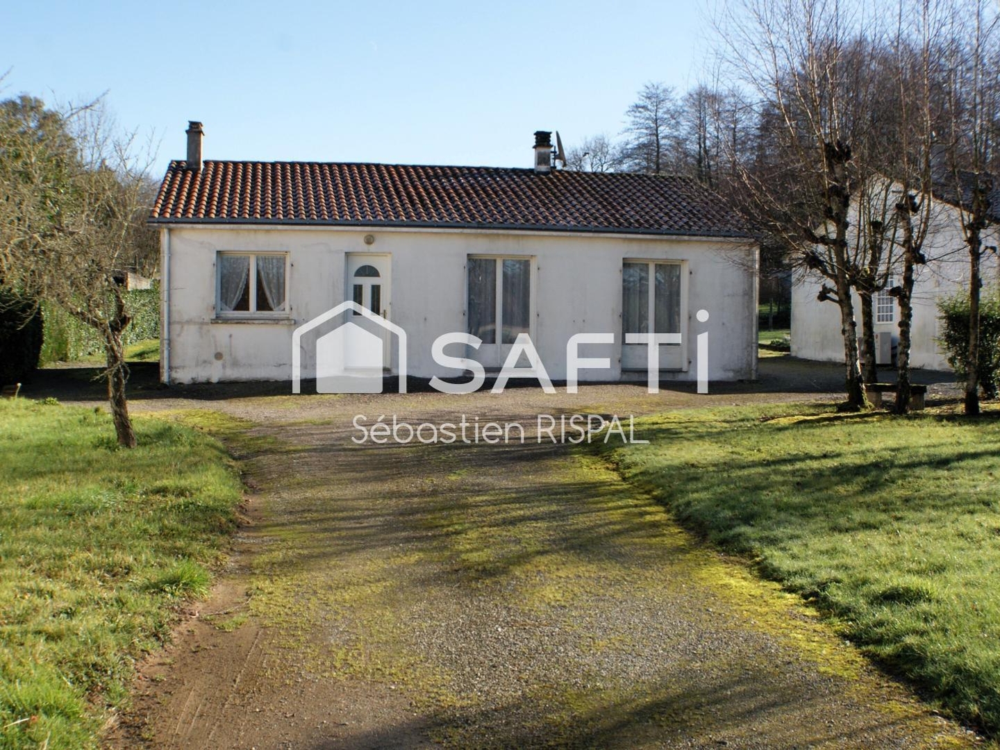 Maison plain pied - 3 chambres - double garage