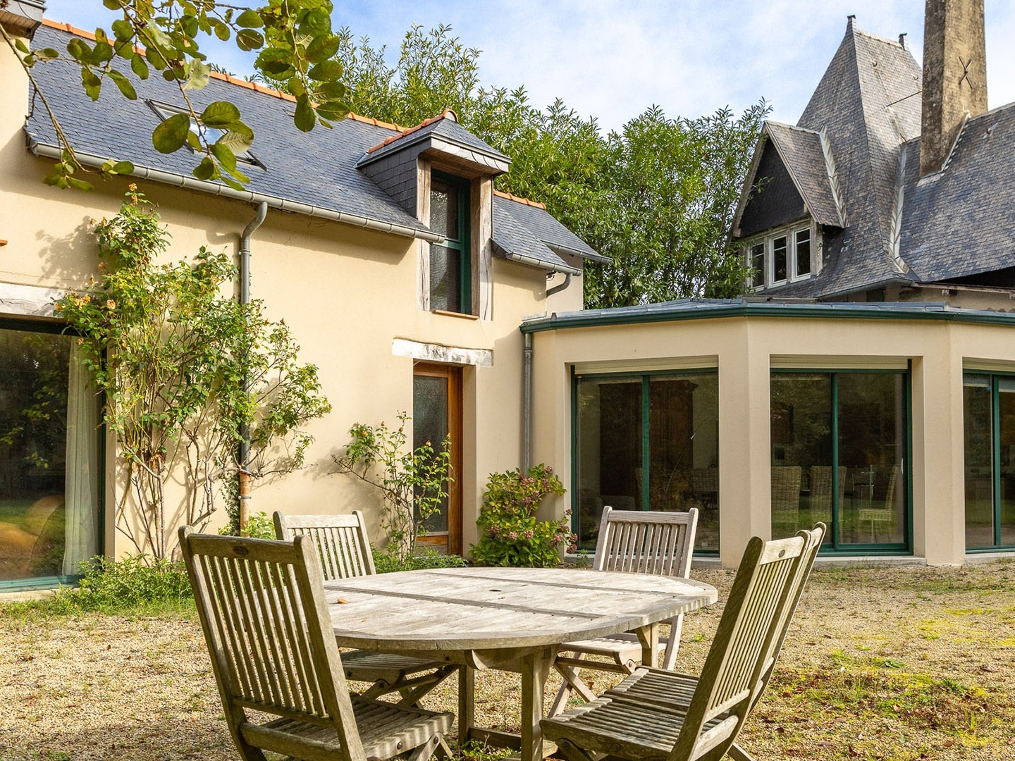 Maison 8 pièces 250 m²