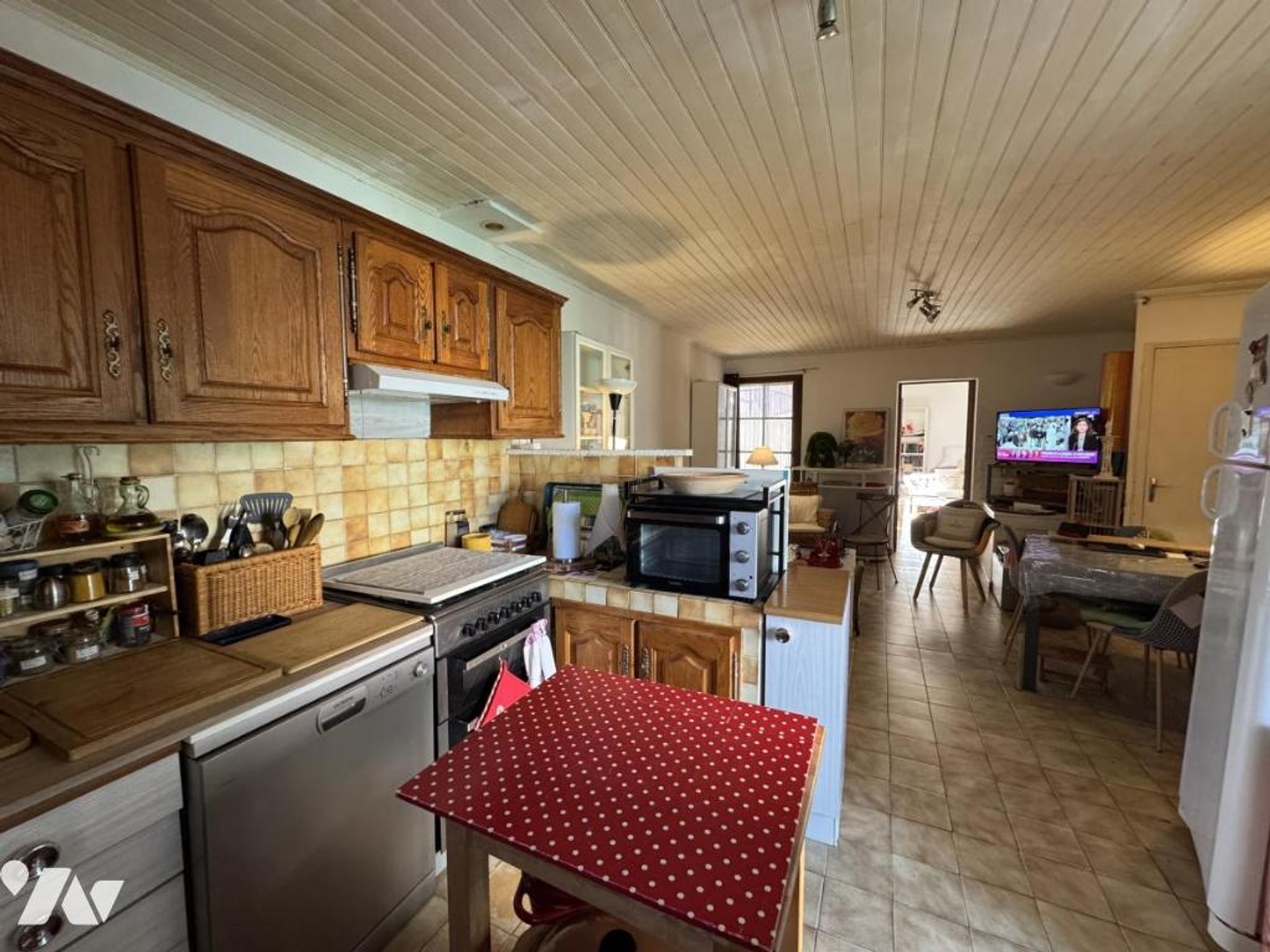 Maison à vendre - 2 pièces - 54m2 - Saint-Gilles (30800)