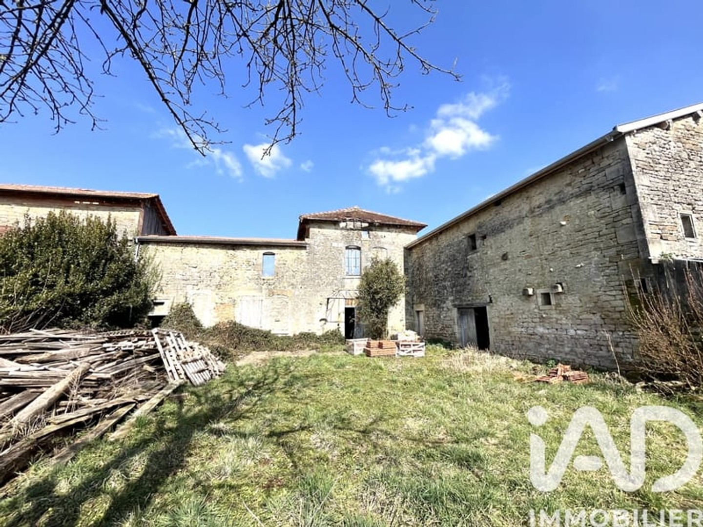 Maison avec appartements 350 m²