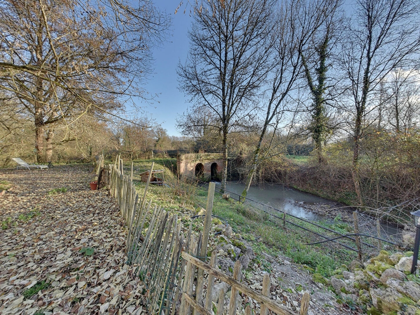 Maison à vendre - 8 pièces - 328m2 - Castelsarrasin (82100)