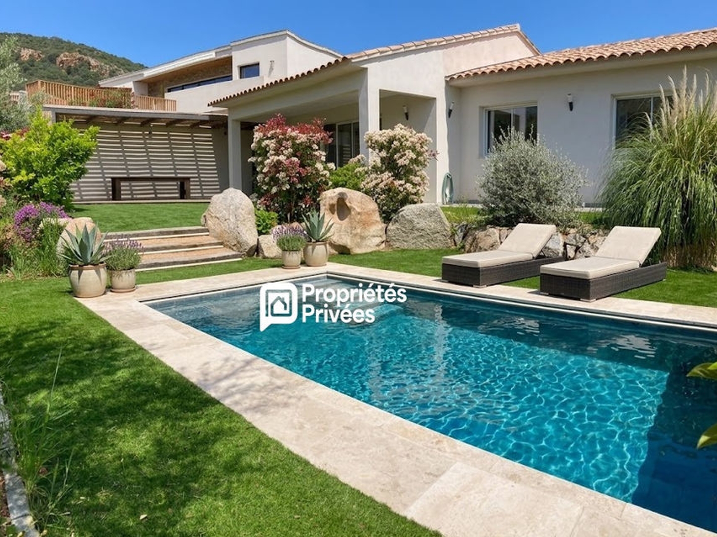 Maison à vendre - 4 pièces - 109m2 - Sainte-Lucie-De-T... (20112)