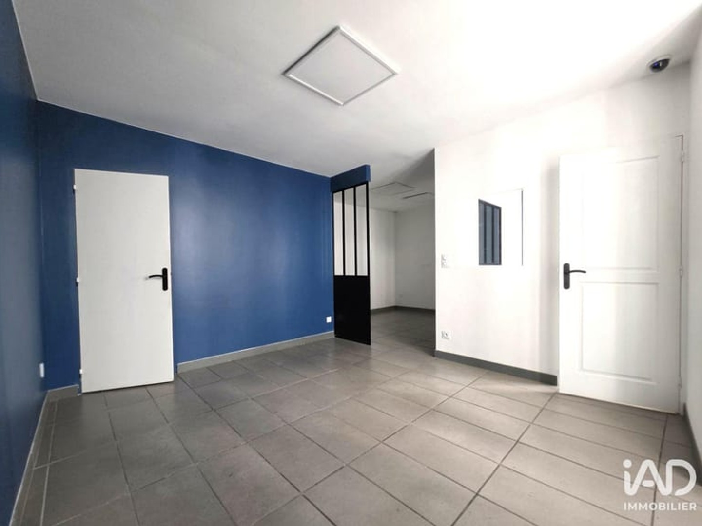 Immeuble commercial 35 m²