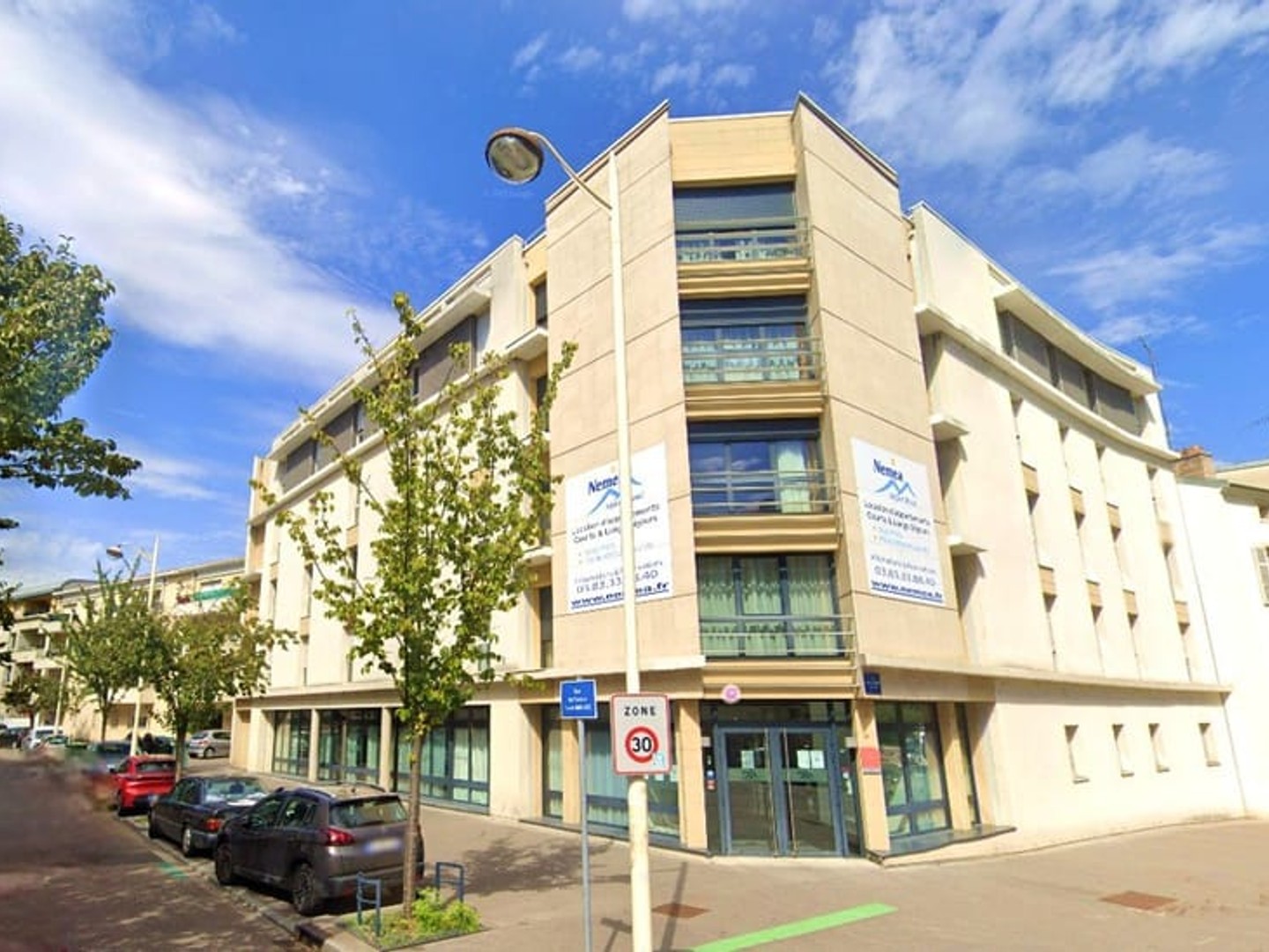 INVESTISSEMENT LOCATIF - Nancy - Résidence Affaires Nemea Appart'Hotel Home Suite Nancy Centre - 5,71% de rentabilité