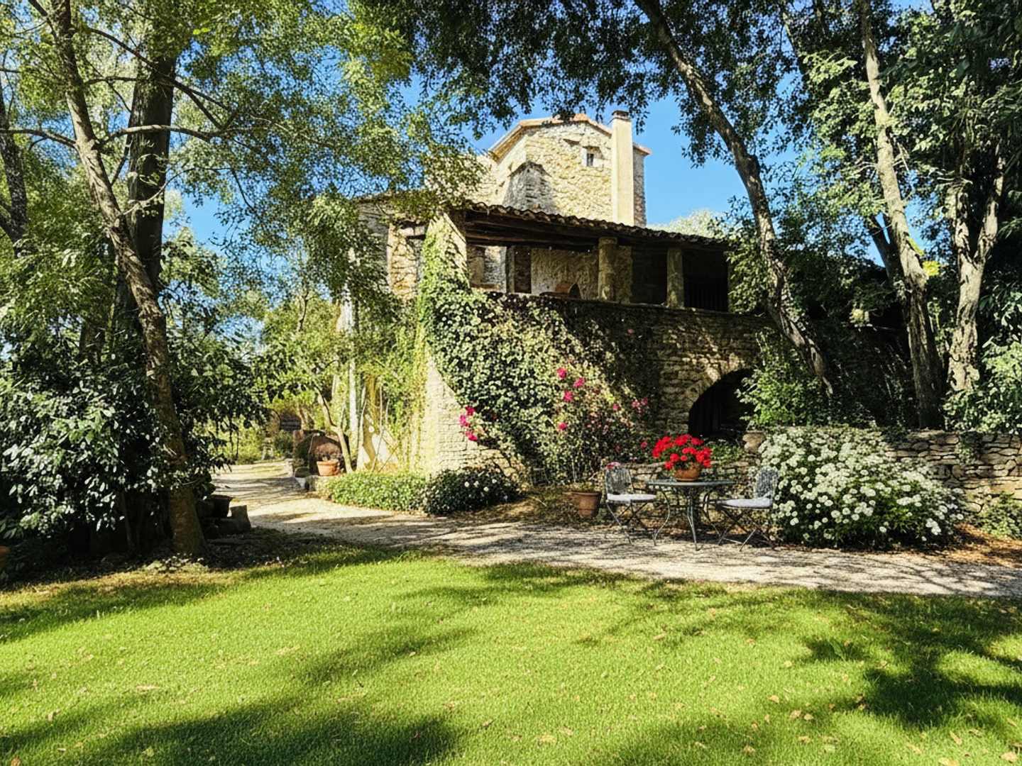 Maison à vendre - 9 pièces - 243m2 - Deaux (30360)