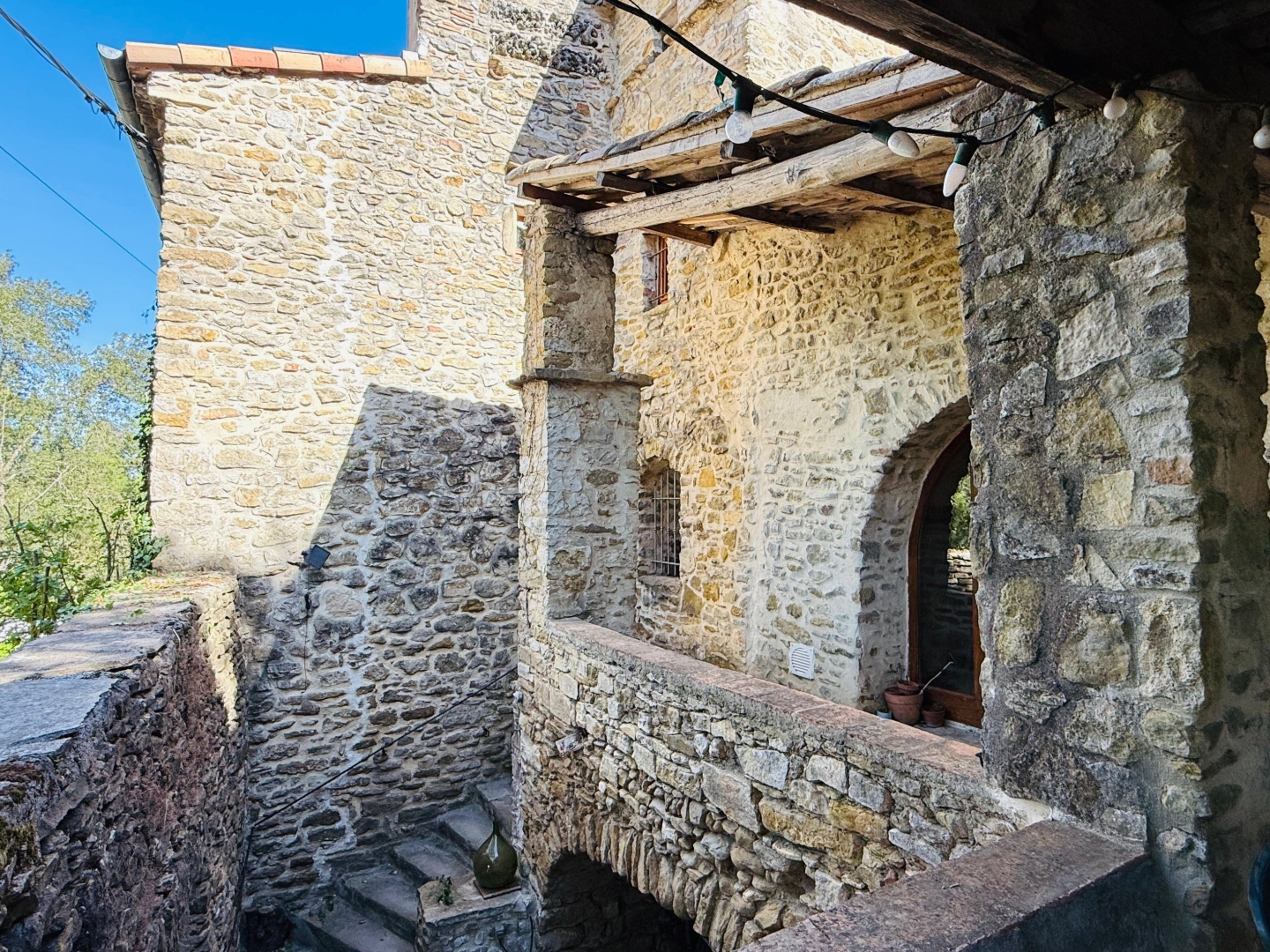 Maison à vendre - 9 pièces - 243m2 - Deaux (30360)