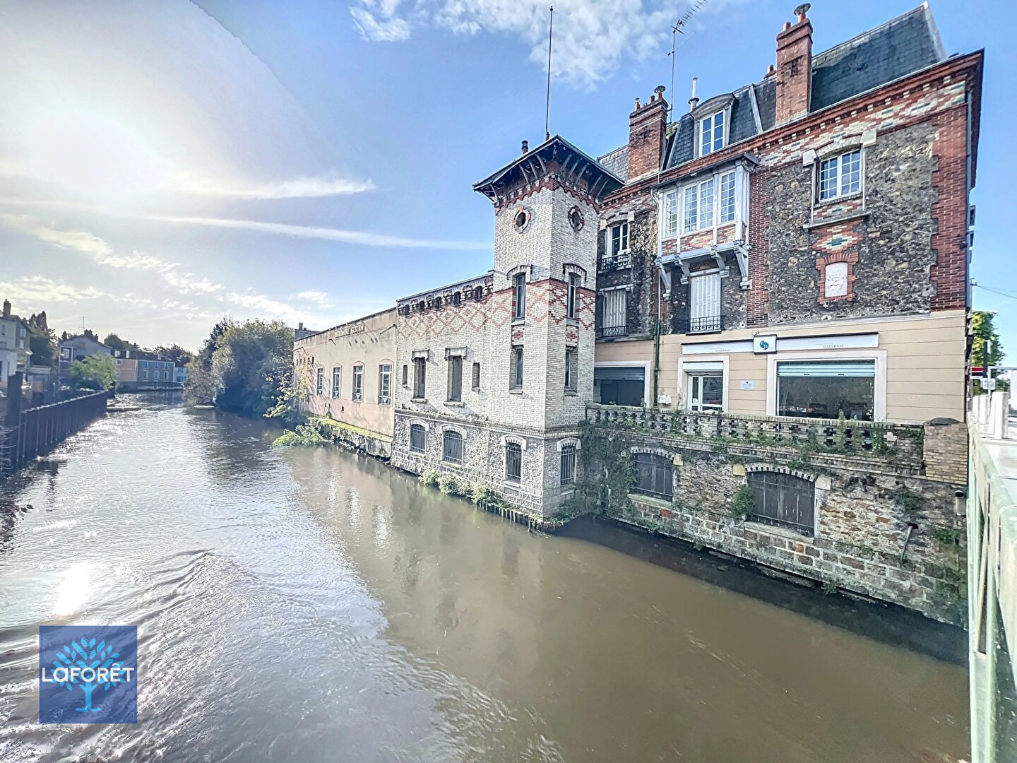 Immeuble 14 pièces