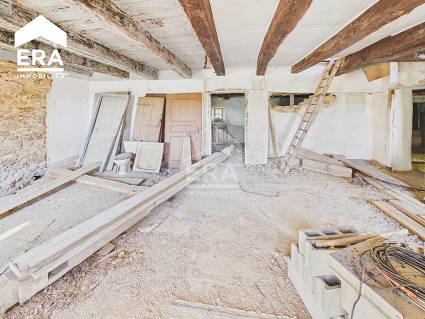 Maison à vendre - 5 pièces - 220m2 - Boussac (12160)