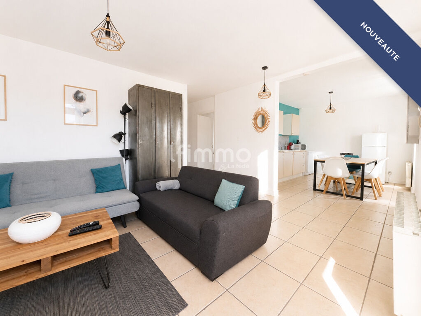 Appartement rez de chaussée 67m² 2 places de parking jardin 248m
