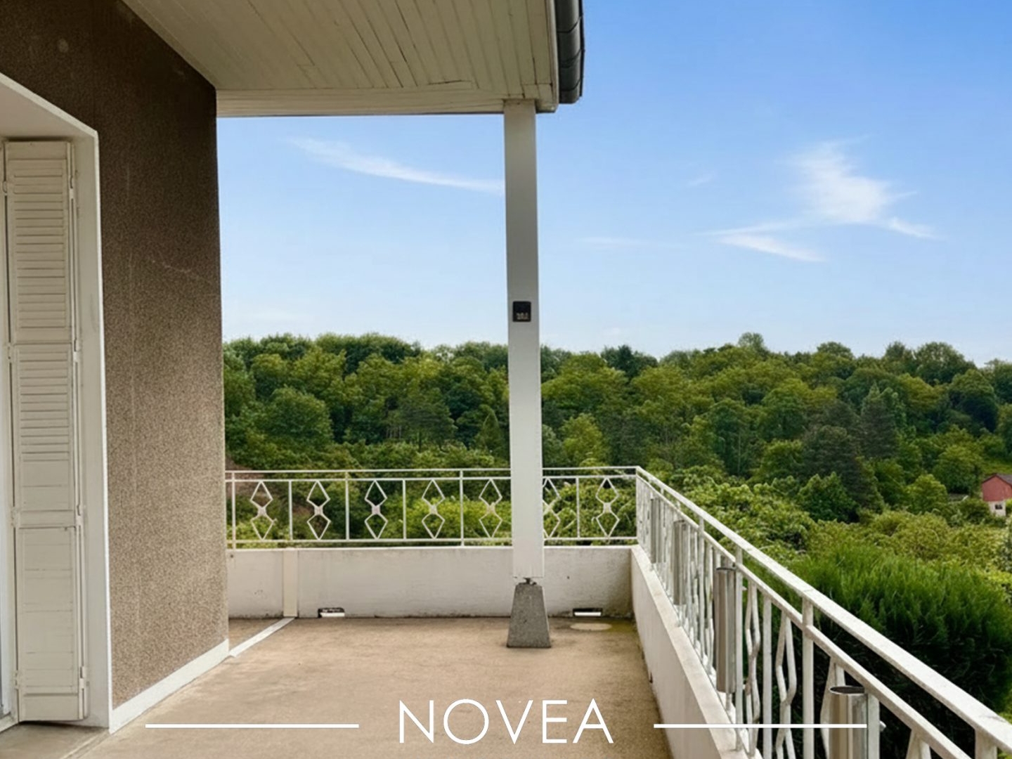 Maison à vendre - 6 pièces - 143m2 - Sathonay-Camp (69580)