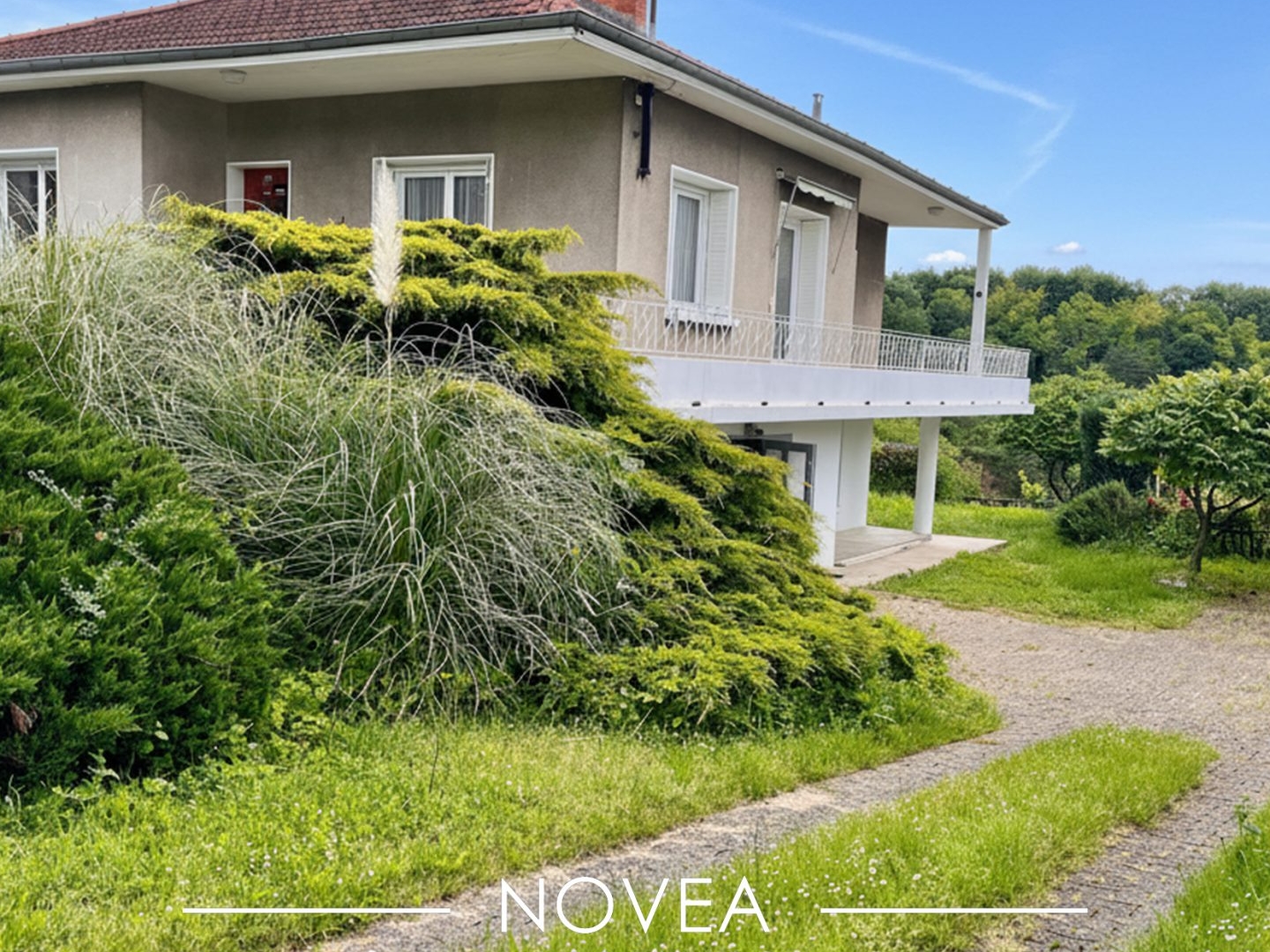 Maison à vendre - 6 pièces - 143m2 - Sathonay-Camp (69580)