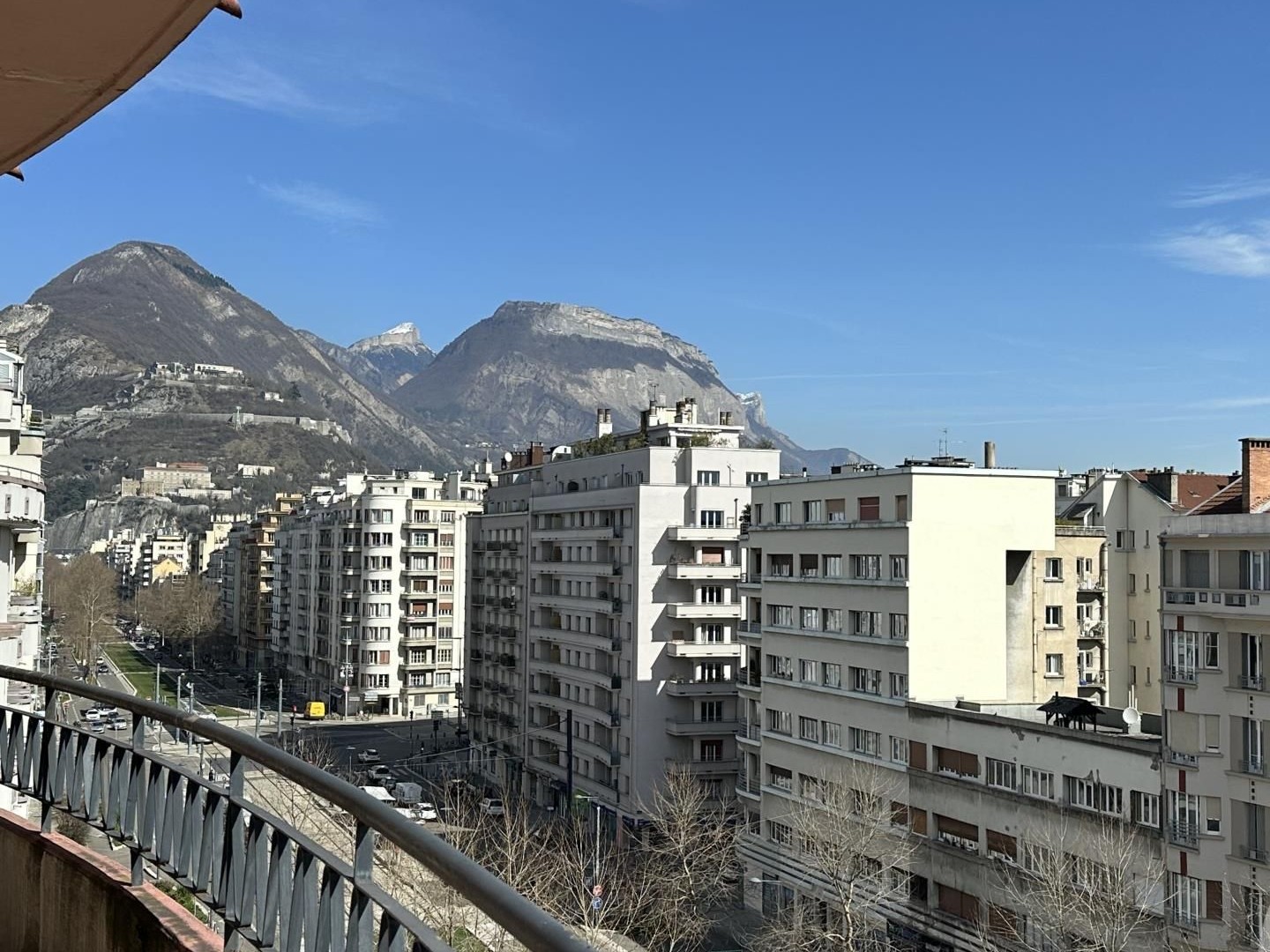 Appartement 5 pièces 144 m²