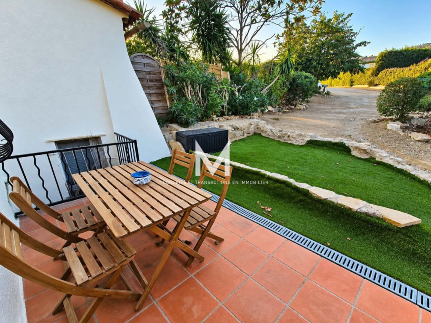 Maison à vendre - 2 pièces - 44m2 - Le Plan-De-La-Tour (83120)