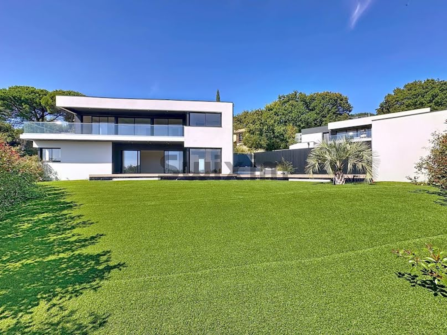 Villa 7 pièces 200 m²