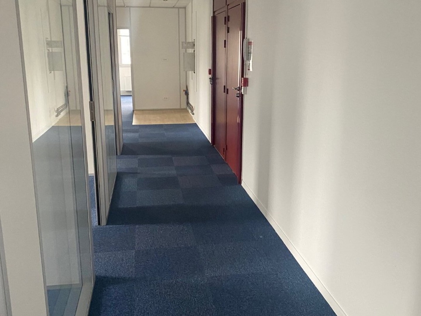 Autre à vendre - 186m2 - Bron (69500)