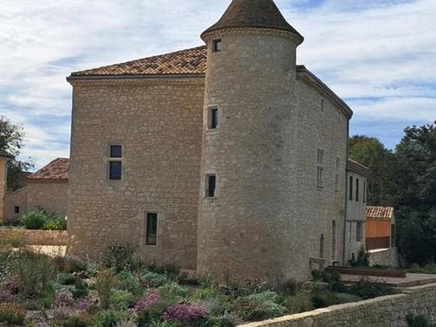 Domaine Magifiquement Restaure Sur 13 Hectares