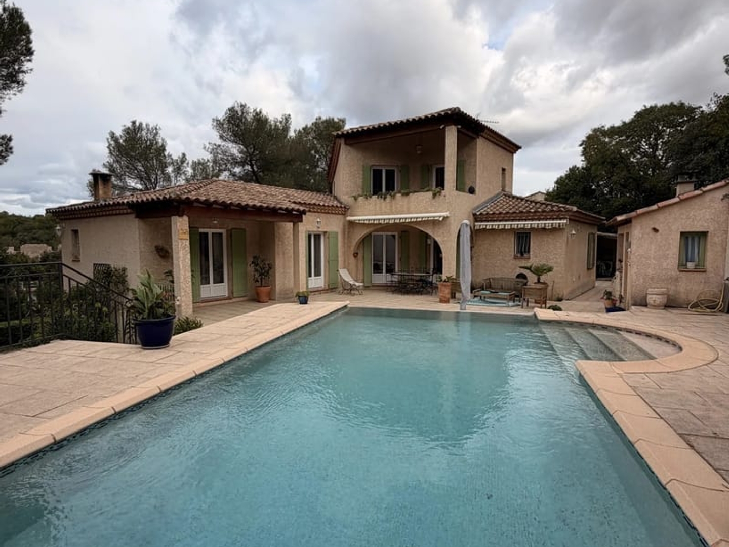 Maison à vendre - 5 pièces - 130m2 - Nîmes (30900)