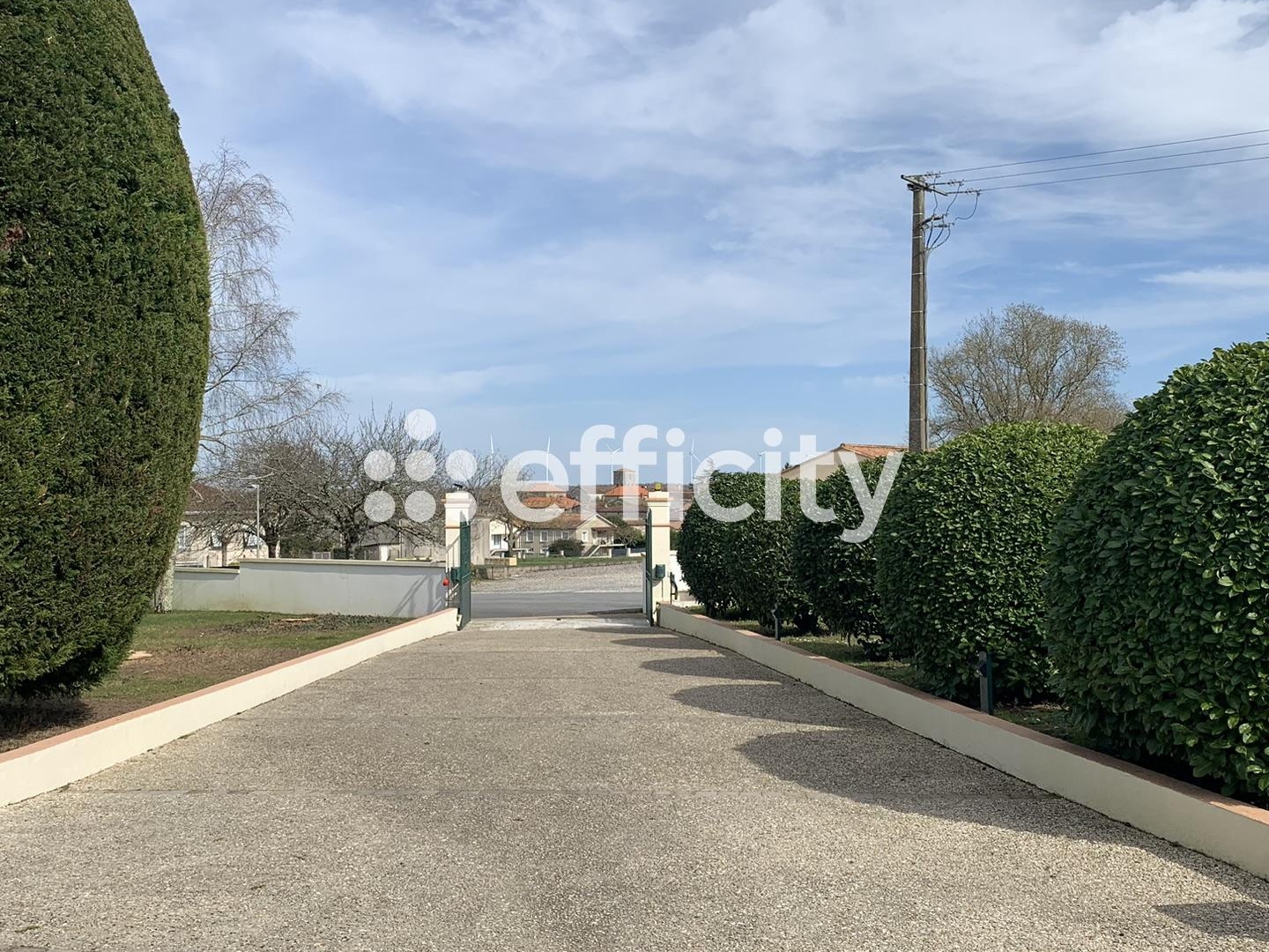 Maison à vendre - 5 pièces - 145m2 - Val-De-Bonnieure (16230)