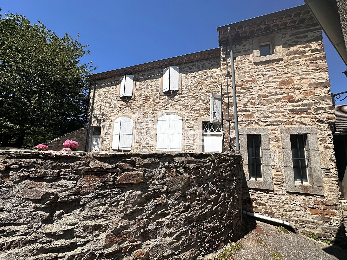 Maison à vendre - 5 pièces - 131m2 - Roquefère (11380)