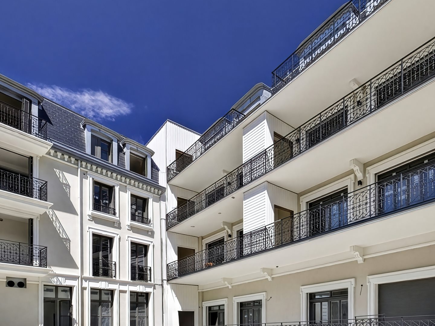 Aix les Bains - Hyper Centre - T4 + Bureau + Terrasse + Parking