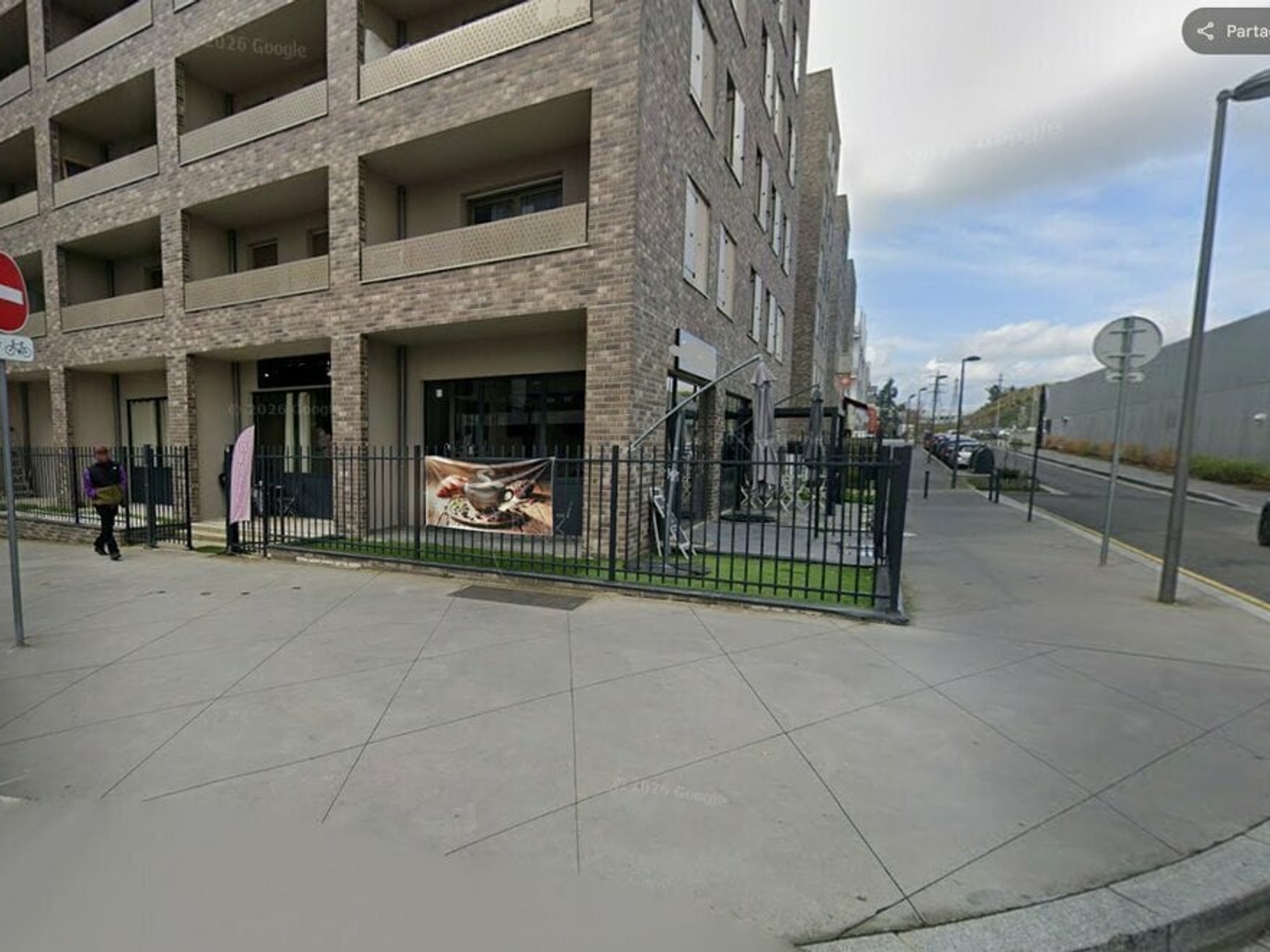 LOCAL COMMERCIAL A VENDRE