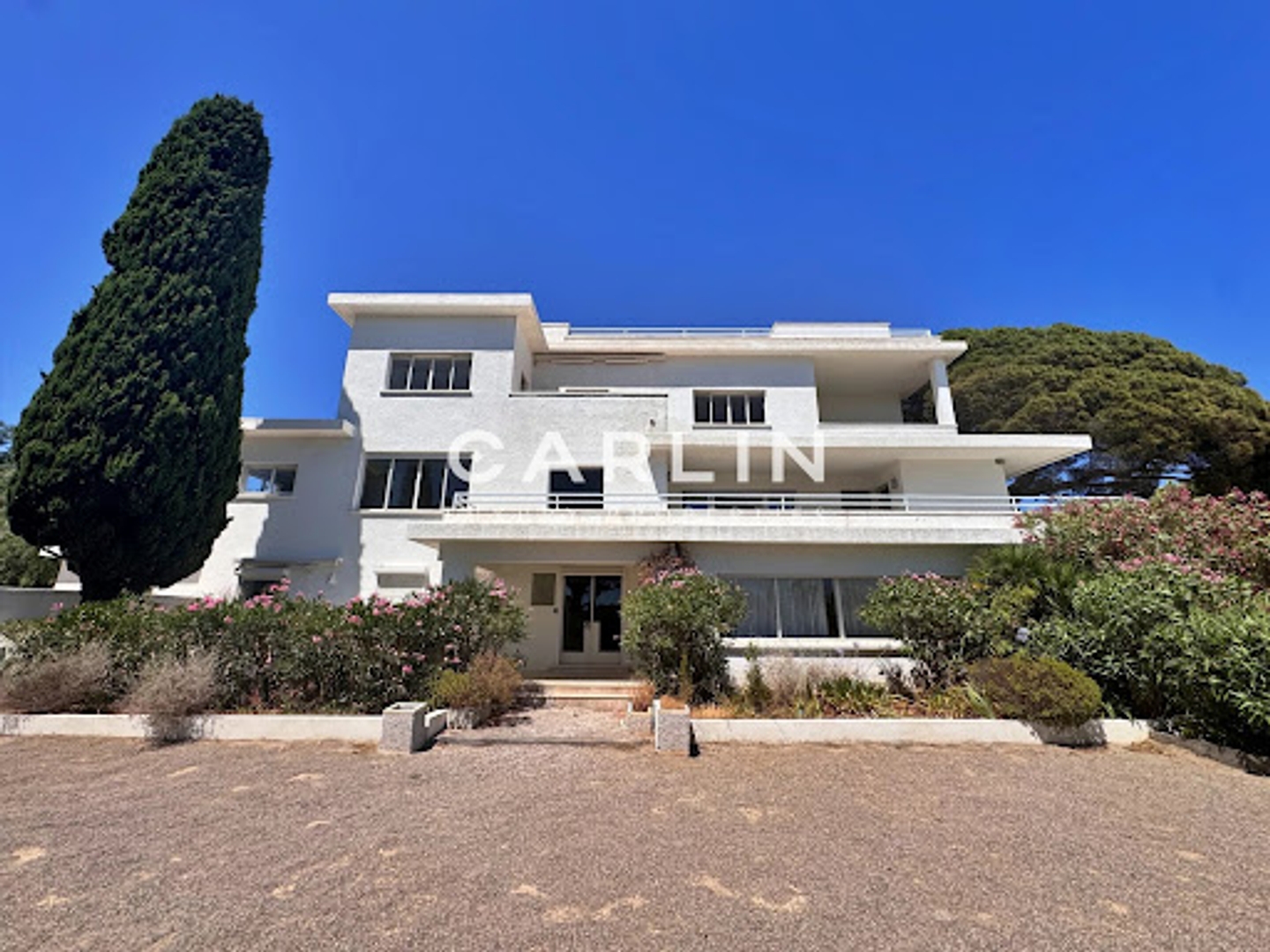 Maison à vendre - 12 pièces - 500m2 - Saint-Tropez (83990)