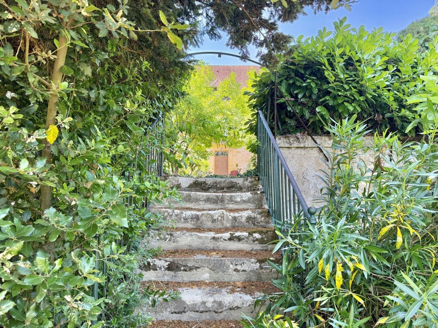 Maison à vendre - 7 pièces - 222m2 - Sarlat-La-Canéda (24200)