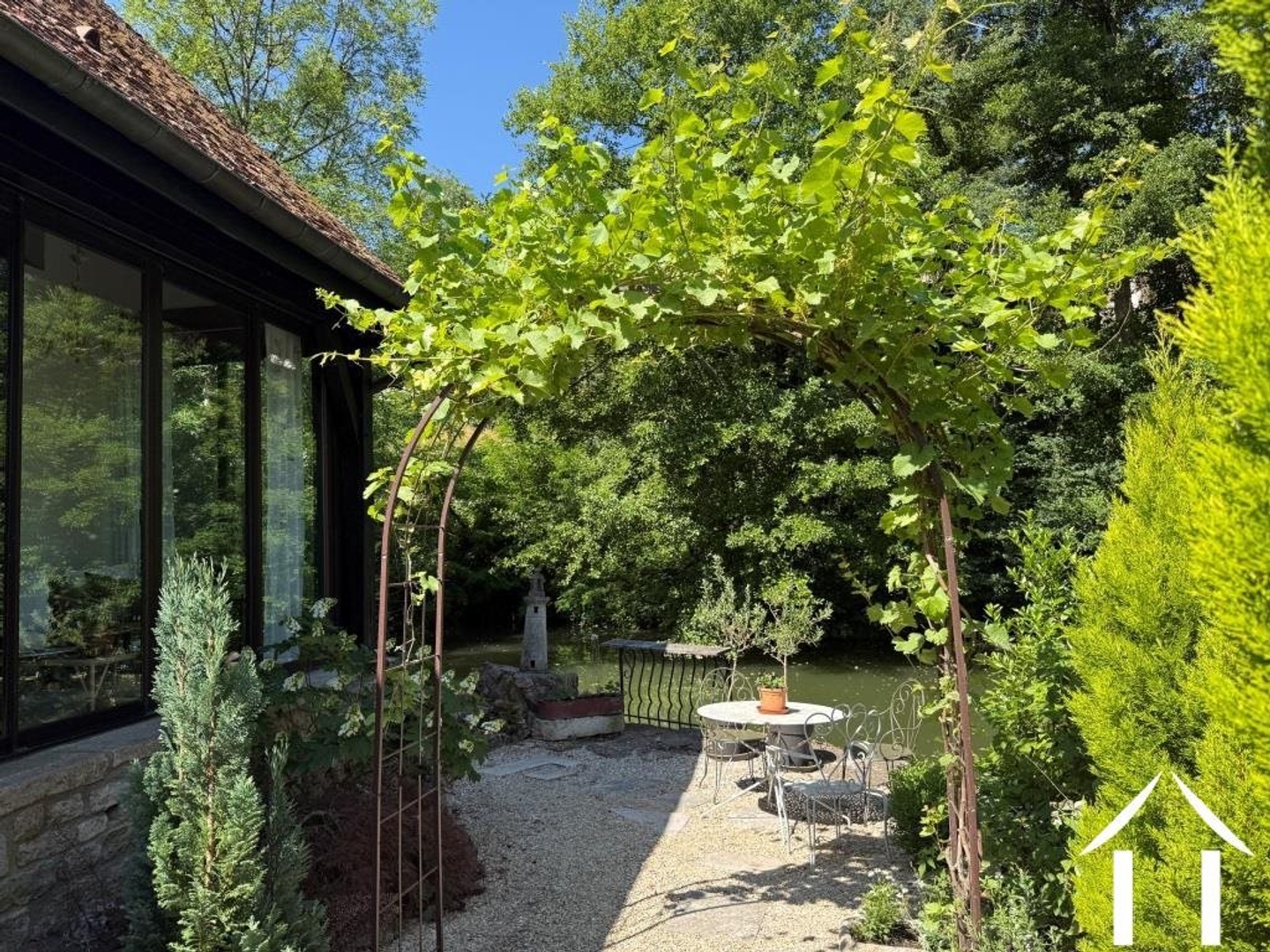Maison à vendre - 5 pièces - 148m2 - Semur-En-Auxois (21140)