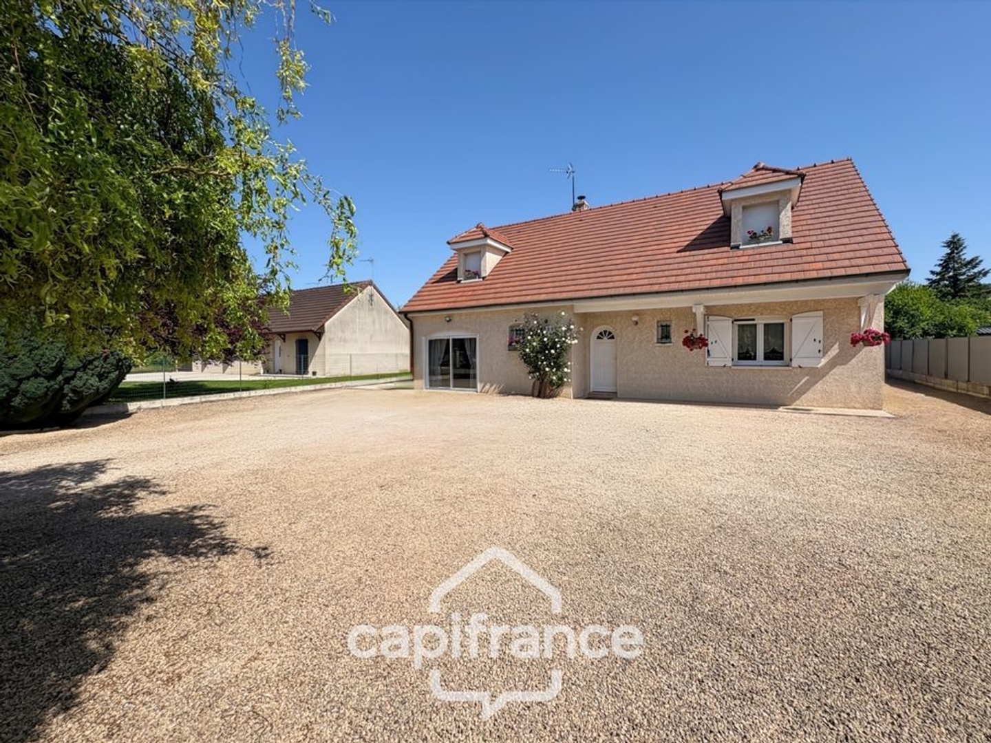 Maison à vendre - 5 pièces - 131m2 - Laives (71240)