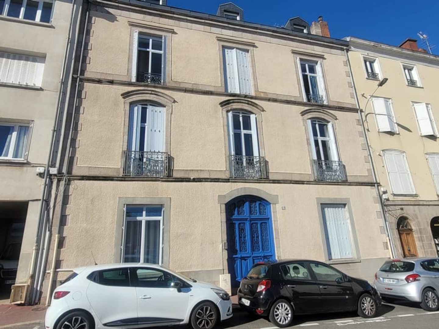 LIMOGES centre, secteur Cathédrale BEL IMMEUBLE DE RAPPORT