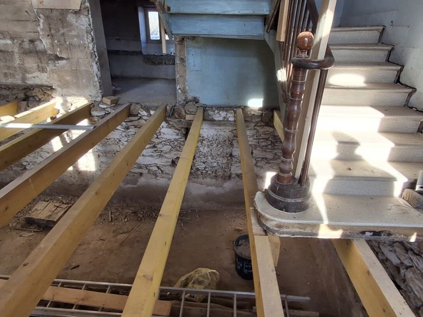 Maison à vendre - 4 pièces - 181m2 - La Salvetat-Peyralès (12440)