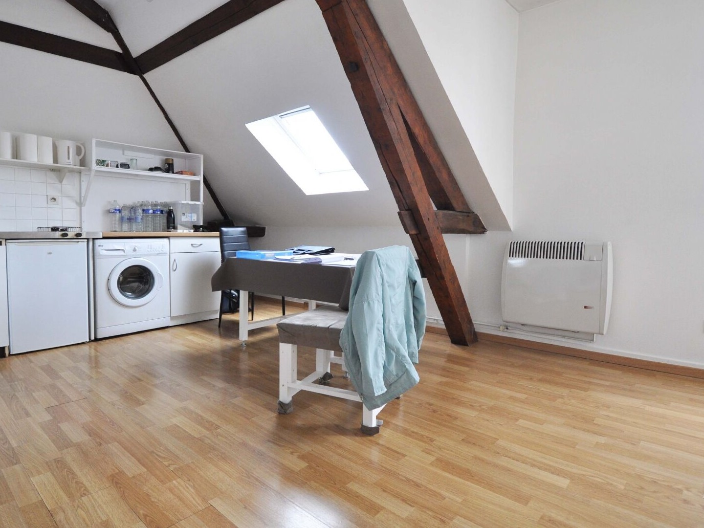 Studio lumineux proche centre de Sainte-Savine