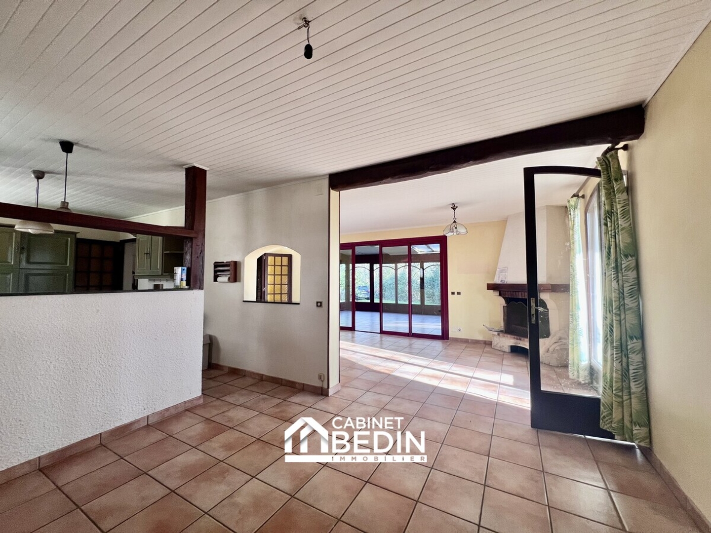 Maison à vendre - 9 pièces - 226m2 - Saint-Loubès (33450)