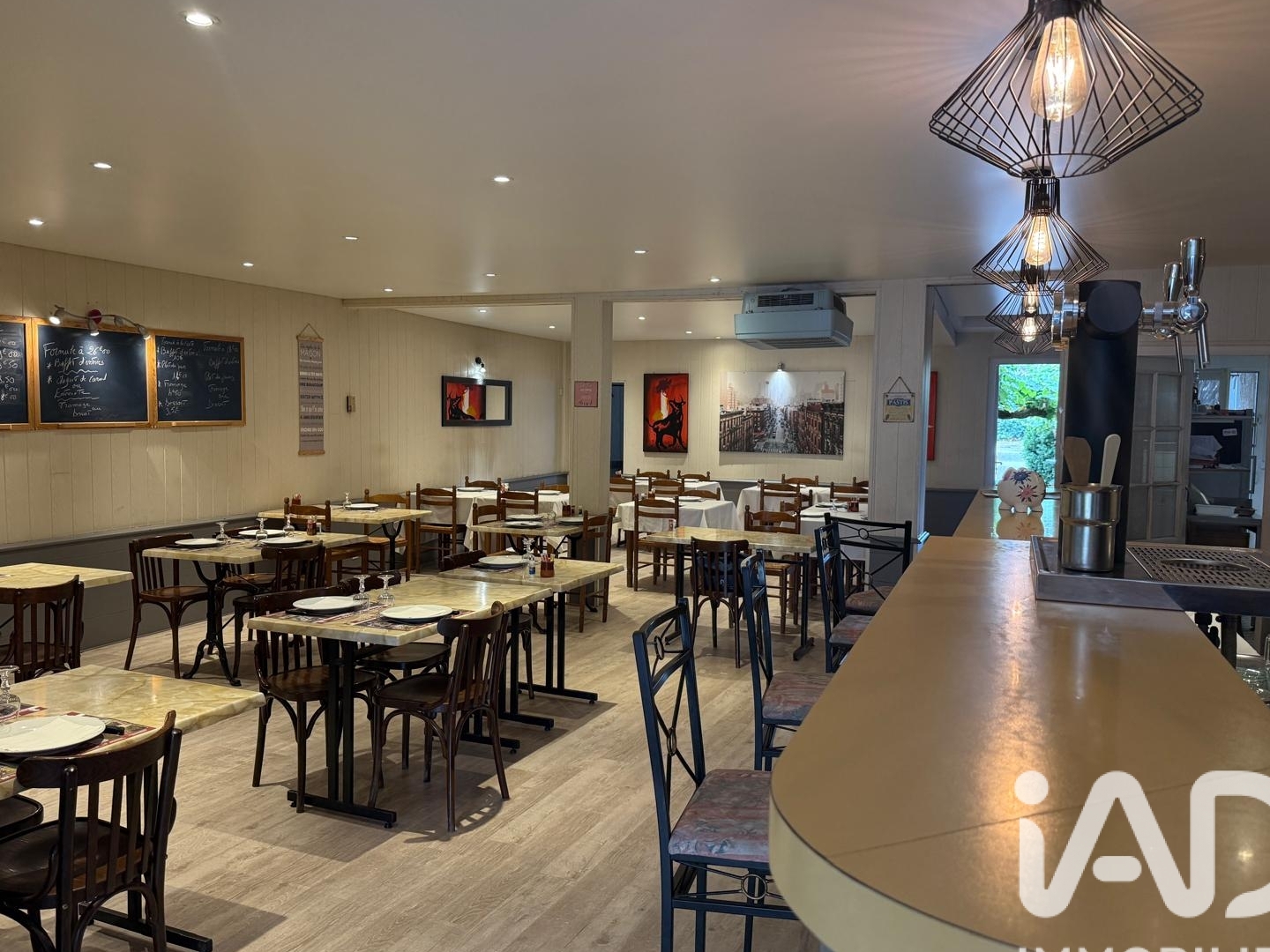 Magasin à vendre - 1 pièce - 205m2 - Saint-Antoine-De-... (24230)