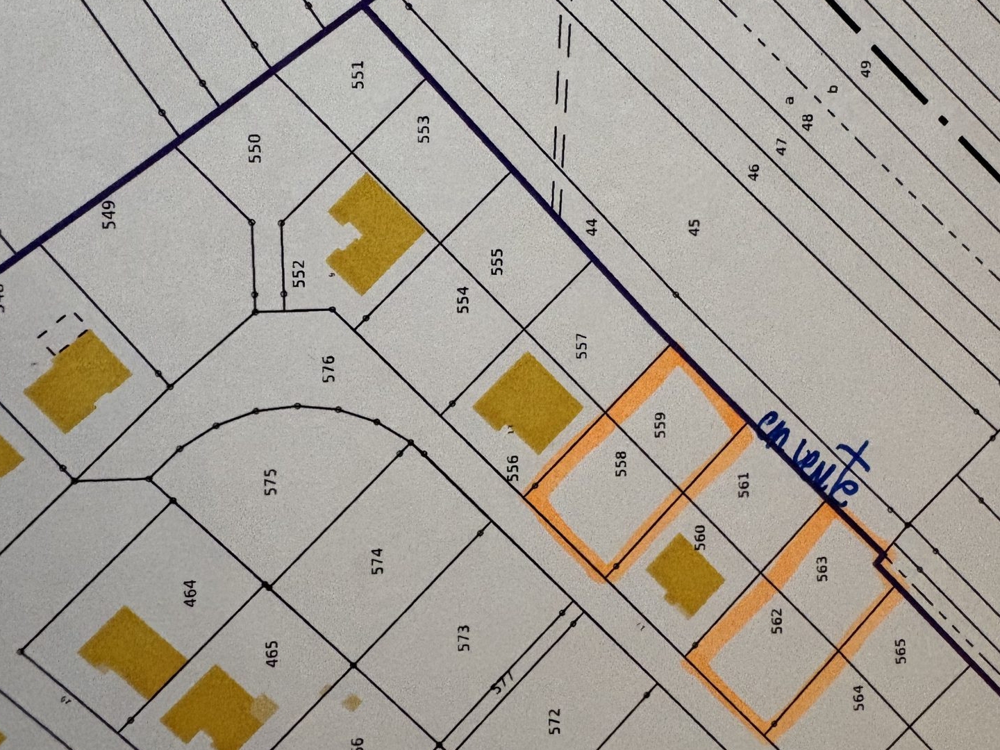 Terrain 800 m²