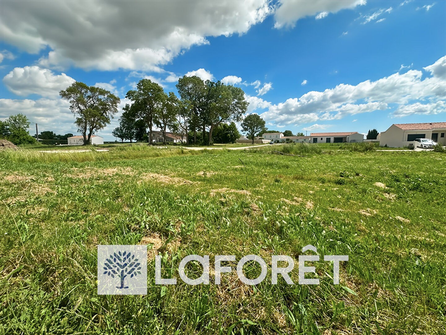 Terrain 657 m²
