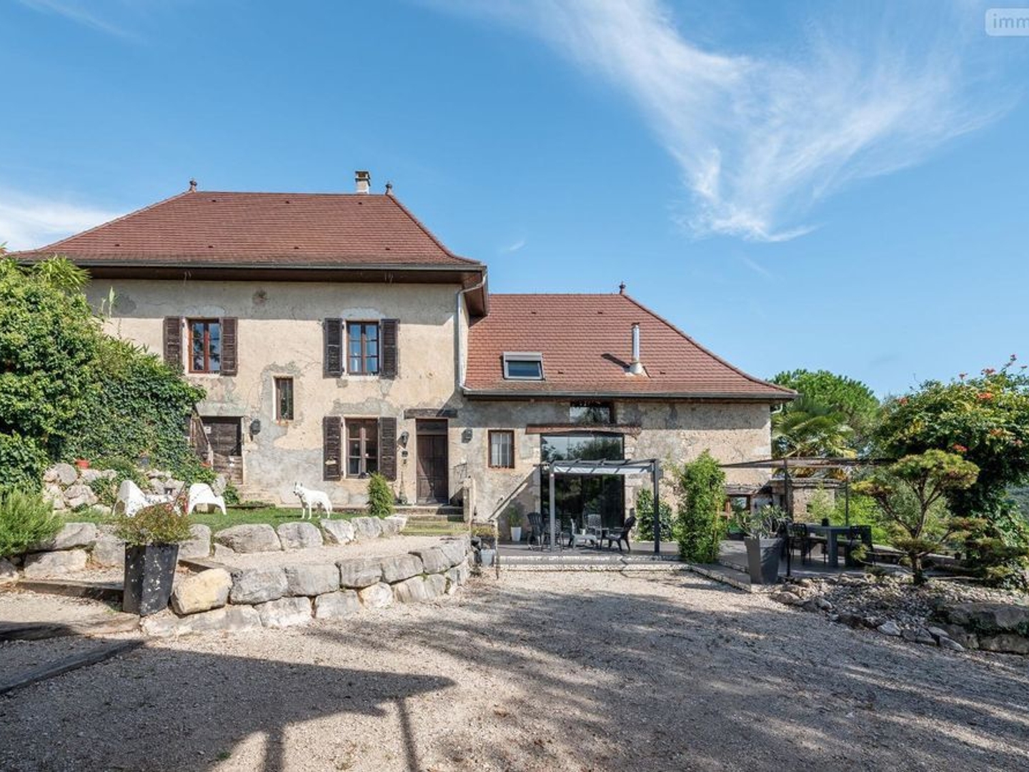 Maison à vendre - 10 pièces - 220m2 - Saint-Genix-Les-V... (73240)