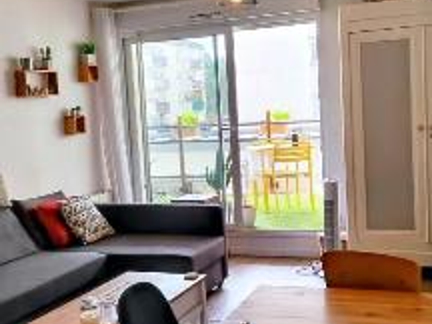 Appartement à vendre - 2 pièces - 47m2 - Sainte-Gemmes-Sur... (49130)
