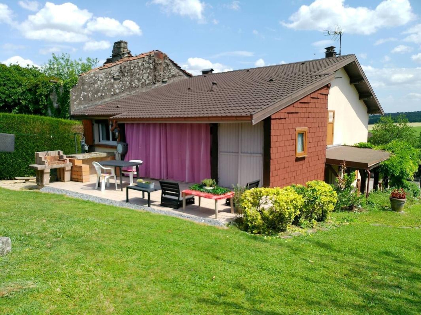 Maison à vendre - 5 pièces - 127m2 - Jésonville (88260)