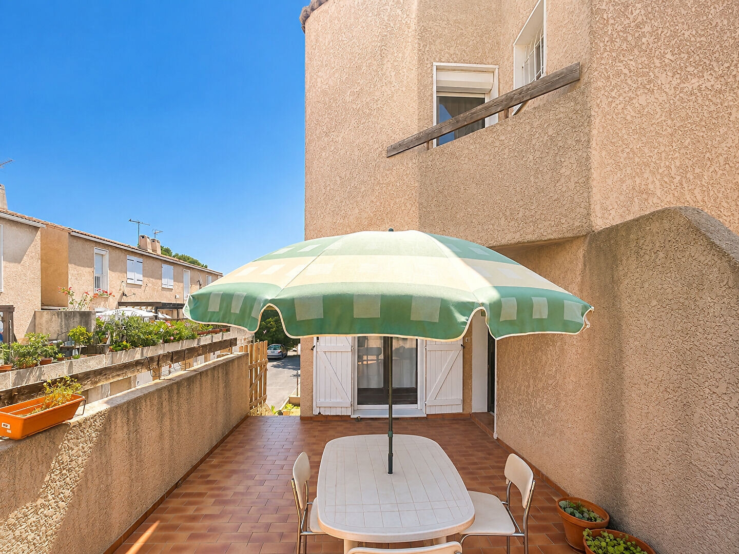 Maison à vendre - 4 pièces - 76m2 - Marseille 14e (13014)