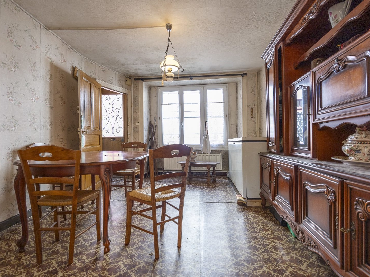 Maison à vendre - 5 pièces - 101m2 - Pleaux (15700)