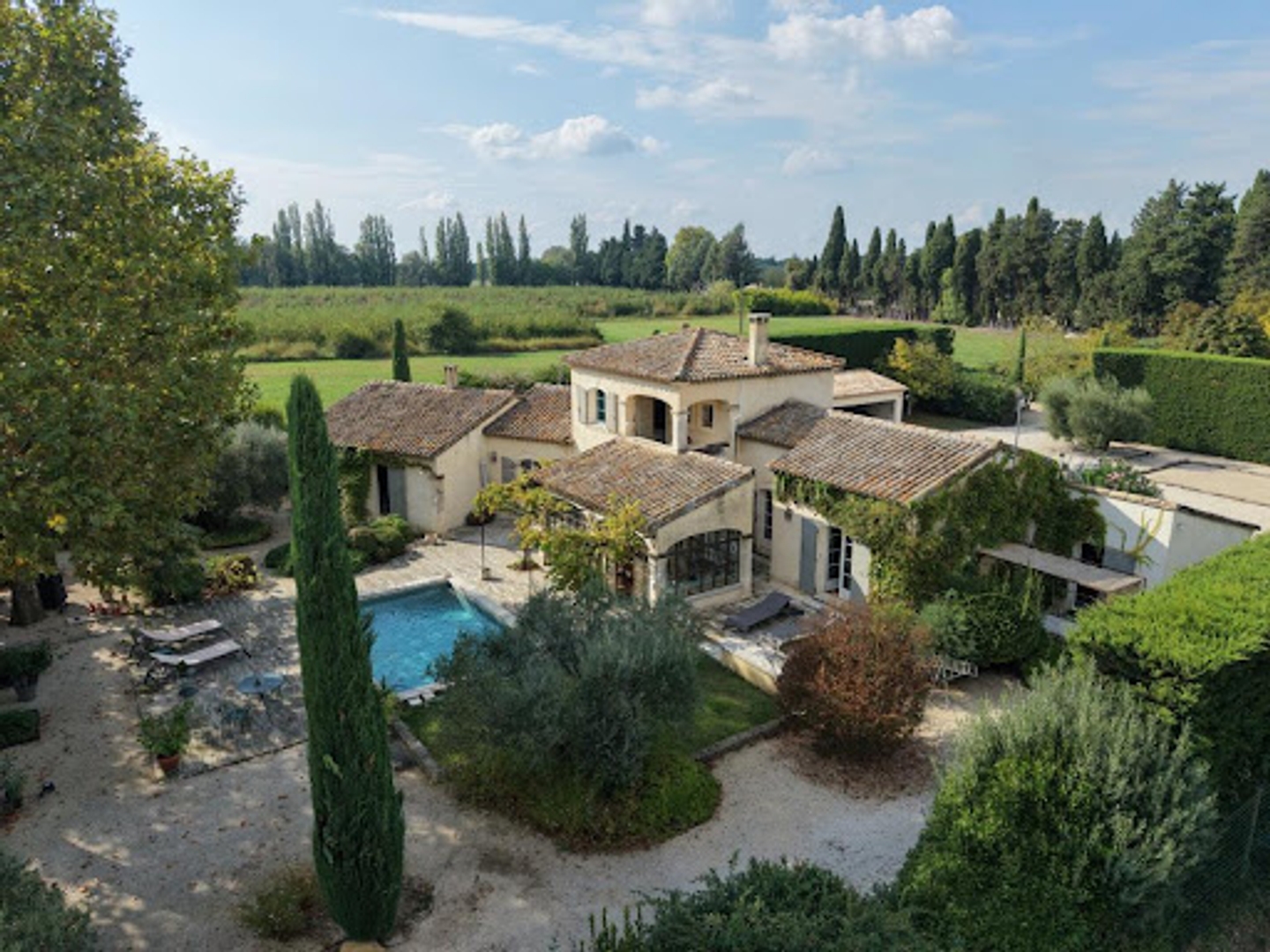 Villa 6 pièces 243 m²